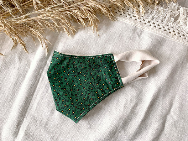 Green Holly Face Mask
