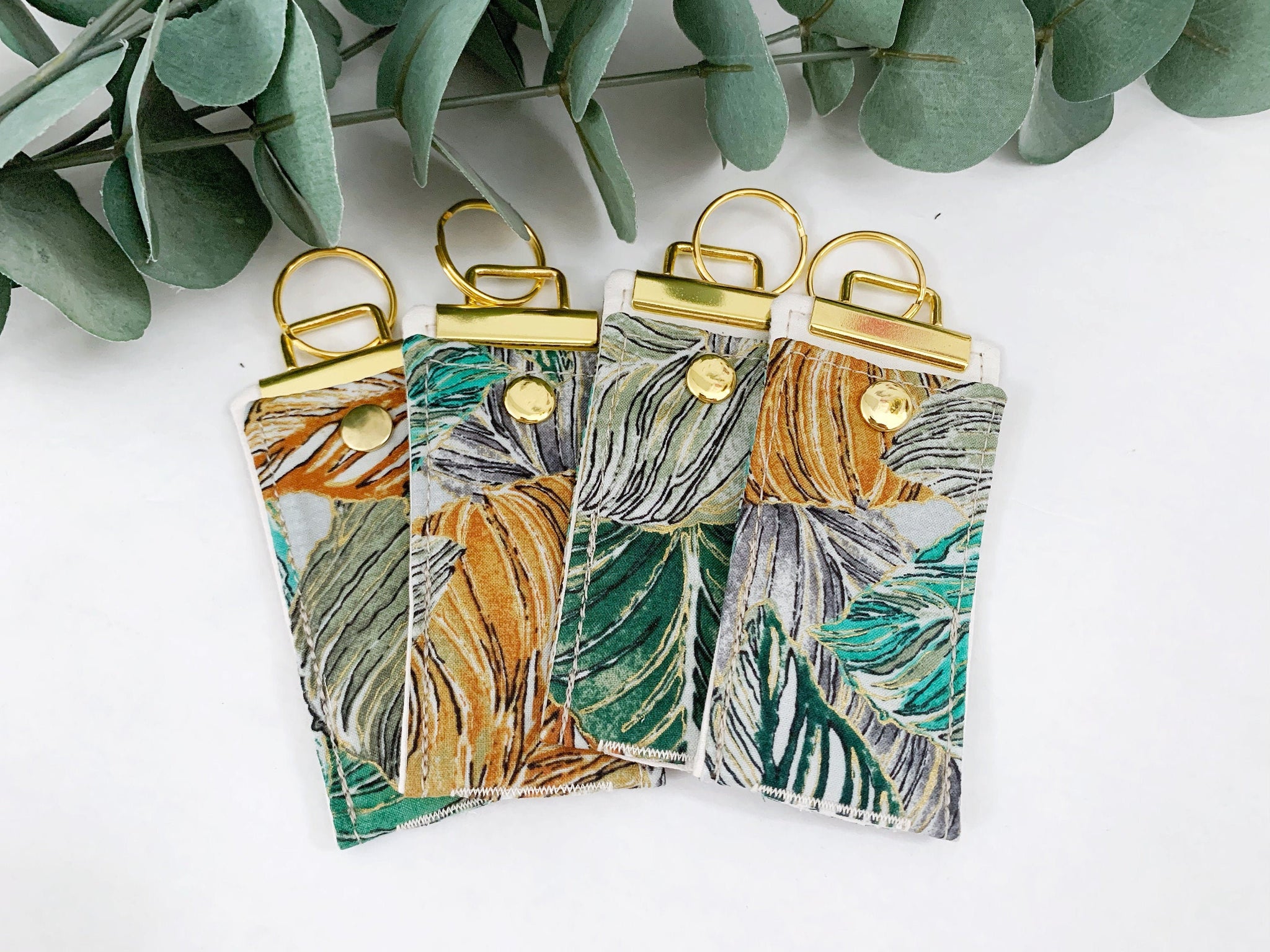 Leaves Thieves Keychain, Hand Sanitizer Keychain, Hand Purifier Holder for Purse